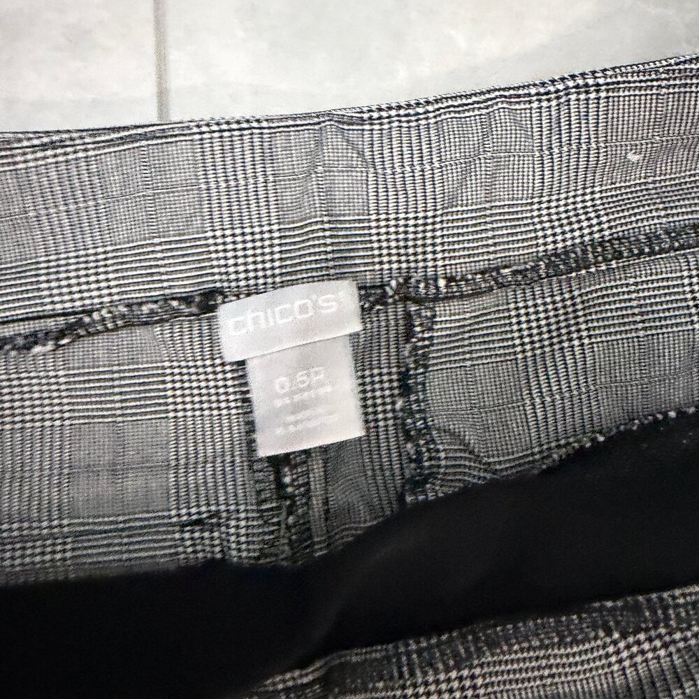 Chico's Bridgette Ankle pant, Houndstooth Black and White, Size 0.5 R (US 6)